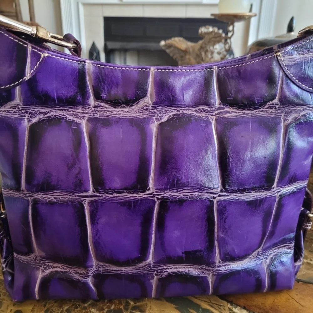 Dooney & Bourke Purple Leather Women's Bag - Picture 2 of 10